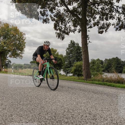 30.08.2026 - Elbe Triathlon Hamburg Michael Burmester http://msf.ph/oto/10050293 30.08.2026 09:59:35 Radfahren 331, 624, 655, 863 meine-sportfotos.de