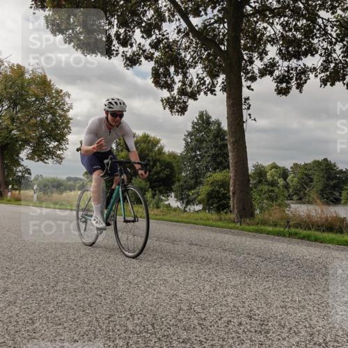 30.08.2026 - Elbe Triathlon Hamburg Michael Burmester http://msf.ph/oto/10050341 30.08.2026 10:00:40 Radfahren 577, 724, 751 meine-sportfotos.de
