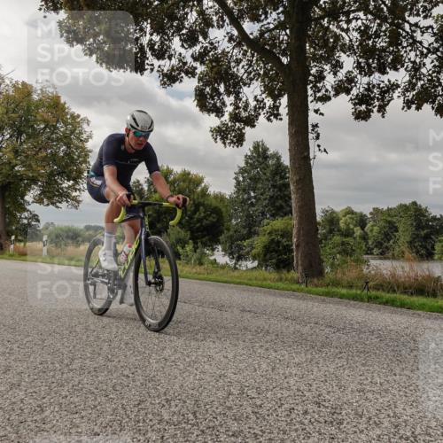 30.08.2026 - Elbe Triathlon Hamburg Michael Burmester http://msf.ph/oto/10050345 30.08.2026 10:00:42 Radfahren 577, 724, 751, 866 meine-sportfotos.de