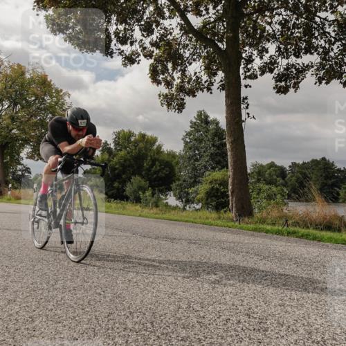 30.08.2026 - Elbe Triathlon Hamburg Michael Burmester http://msf.ph/oto/10050371 30.08.2026 10:01:10 Radfahren 533, 650, 671, 675, 700, 831 meine-sportfotos.de