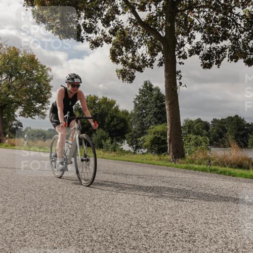 30.08.2026 - Elbe Triathlon Hamburg Michael Burmester http://msf.ph/oto/10050375 30.08.2026 10:01:11 Radfahren 533, 650, 671, 675, 700, 831 meine-sportfotos.de