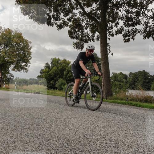 30.08.2026 - Elbe Triathlon Hamburg Michael Burmester http://msf.ph/oto/10050447 30.08.2026 10:02:13 Radfahren 414, 459, 552, 568, 702, 882, 915 meine-sportfotos.de