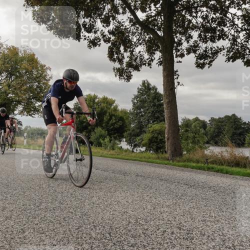 30.08.2026 - Elbe Triathlon Hamburg Michael Burmester http://msf.ph/oto/10050452 30.08.2026 10:02:20 Radfahren 414, 459, 568, 725, 879, 882 meine-sportfotos.de
