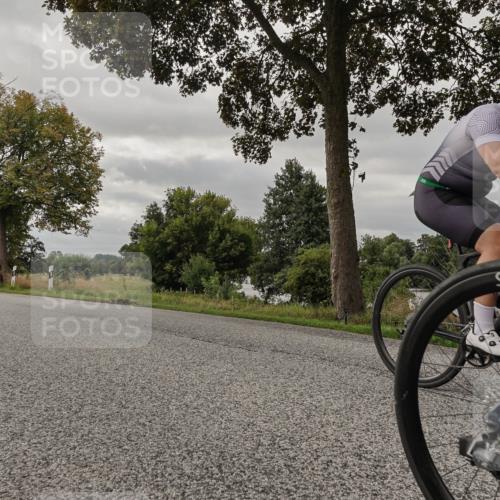 30.08.2026 - Elbe Triathlon Hamburg Michael Burmester http://msf.ph/oto/10050473 30.08.2026 10:02:41 Radfahren 564, 662, 774, 893 meine-sportfotos.de