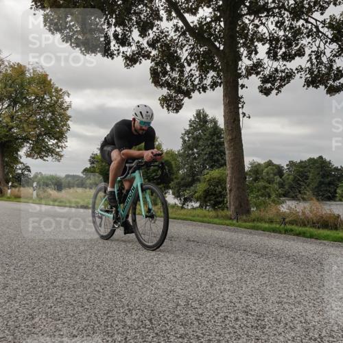 30.08.2026 - Elbe Triathlon Hamburg Michael Burmester http://msf.ph/oto/10050492 30.08.2026 10:02:58 Radfahren 460, 493, 582, 598, 639, 862, 921, 942, 978, 1894 meine-sportfotos.de