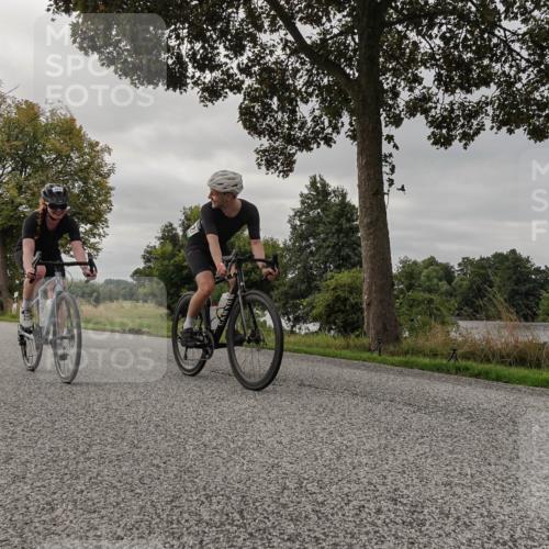 30.08.2026 - Elbe Triathlon Hamburg Michael Burmester http://msf.ph/oto/10050549 30.08.2026 10:03:43 Radfahren 572, 672, 764, 795, 824, 945 meine-sportfotos.de