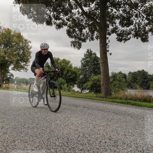 30.08.2026 - Elbe Triathlon Hamburg Michael Burmester http://msf.ph/oto/10050573 30.08.2026 10:03:55 Radfahren 521, 536, 589, 805, 953 meine-sportfotos.de