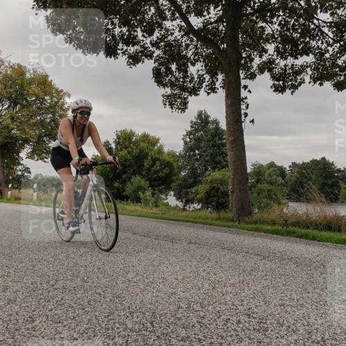 30.08.2026 - Elbe Triathlon Hamburg Michael Burmester http://msf.ph/oto/10050623 30.08.2026 10:04:38 Radfahren 809, 904 meine-sportfotos.de
