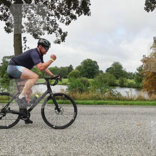 30.08.2026 - Elbe Triathlon Hamburg Michael Burmester http://msf.ph/oto/10050703 30.08.2026 09:46:11 Radfahren 276, 376, 379, 438, 637, 674, 700, 841, 847 meine-sportfotos.de
