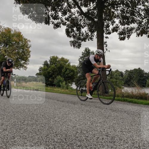 30.08.2026 - Elbe Triathlon Hamburg Michael Burmester http://msf.ph/oto/10050704 30.08.2026 10:06:15 Radfahren 483, 584, 787, 816, 877 meine-sportfotos.de