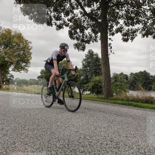 30.08.2026 - Elbe Triathlon Hamburg Michael Burmester http://msf.ph/oto/10050707 30.08.2026 10:06:16 Radfahren 483, 584, 787, 816, 877 meine-sportfotos.de