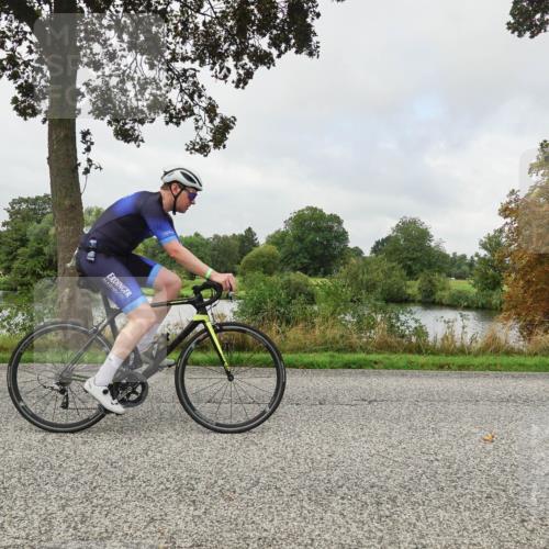 30.08.2026 - Elbe Triathlon Hamburg Michael Burmester http://msf.ph/oto/10050709 30.08.2026 09:46:12 Radfahren 276, 376, 379, 438, 637, 674, 700, 841, 847 meine-sportfotos.de