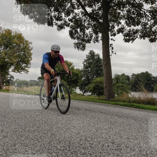 30.08.2026 - Elbe Triathlon Hamburg Michael Burmester http://msf.ph/oto/10050710 30.08.2026 10:06:17 Radfahren 483, 584, 787, 816, 877 meine-sportfotos.de