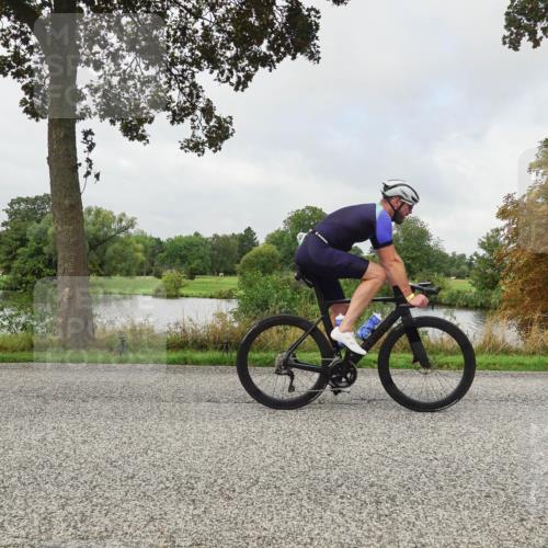 30.08.2026 - Elbe Triathlon Hamburg Michael Burmester http://msf.ph/oto/10050733 30.08.2026 09:46:22 Radfahren 343, 375, 412, 414, 484, 493, 546, 568, 577, 650, 651, 691, 718, 725, 782, 812 meine-sportfotos.de