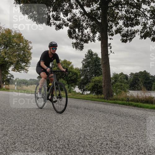 30.08.2026 - Elbe Triathlon Hamburg Michael Burmester http://msf.ph/oto/10050757 30.08.2026 10:06:50 Radfahren 449, 550, 794, 875 meine-sportfotos.de