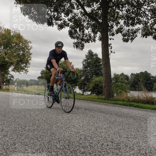 30.08.2026 - Elbe Triathlon Hamburg Michael Burmester http://msf.ph/oto/10050767 30.08.2026 10:06:56 Radfahren 449, 550, 794, 977 meine-sportfotos.de