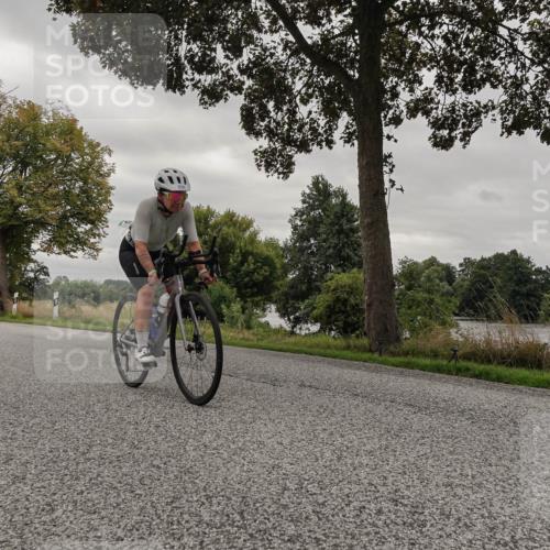 30.08.2026 - Elbe Triathlon Hamburg Michael Burmester http://msf.ph/oto/10050807 30.08.2026 10:07:37 Radfahren 492, 554, 739, 773, 936 meine-sportfotos.de