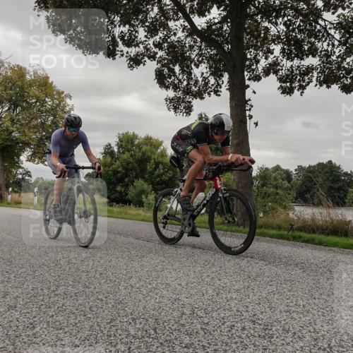 30.08.2026 - Elbe Triathlon Hamburg Michael Burmester http://msf.ph/oto/10050815 30.08.2026 10:07:40 Radfahren 554, 735, 739, 773 meine-sportfotos.de