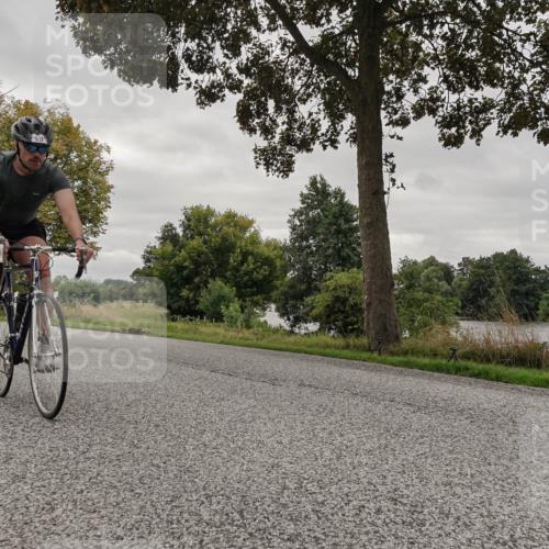 30.08.2026 - Elbe Triathlon Hamburg Michael Burmester http://msf.ph/oto/10050846 30.08.2026 10:08:04 Radfahren 434, 482, 578, 721, 754, 800, 914 meine-sportfotos.de