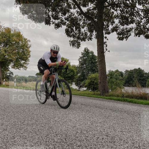 30.08.2026 - Elbe Triathlon Hamburg Michael Burmester http://msf.ph/oto/10050902 30.08.2026 10:08:35 Radfahren 500, 509, 676, 736, 834, 889, 908 meine-sportfotos.de