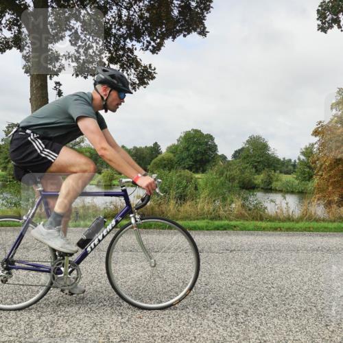 30.08.2026 - Elbe Triathlon Hamburg Michael Burmester http://msf.ph/oto/10050940 30.08.2026 09:49:04 Radfahren 536, 578, 582, 623, 821, 822, 948 meine-sportfotos.de