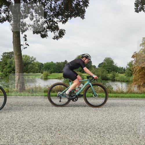 30.08.2026 - Elbe Triathlon Hamburg Michael Burmester http://msf.ph/oto/10050956 30.08.2026 09:49:14 Radfahren 293, 330, 814, 821 meine-sportfotos.de