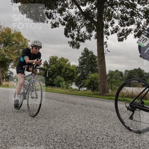 30.08.2026 - Elbe Triathlon Hamburg Michael Burmester http://msf.ph/oto/10051021 30.08.2026 10:09:57 Radfahren 415, 529, 570, 858, 967 meine-sportfotos.de