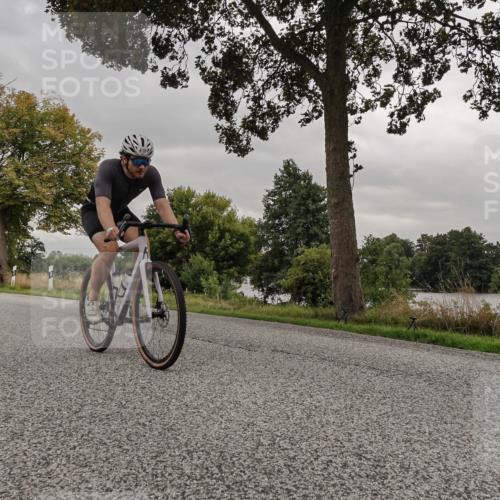 30.08.2026 - Elbe Triathlon Hamburg Michael Burmester http://msf.ph/oto/10051027 30.08.2026 10:10:03 Radfahren 408, 415, 865, 967 meine-sportfotos.de