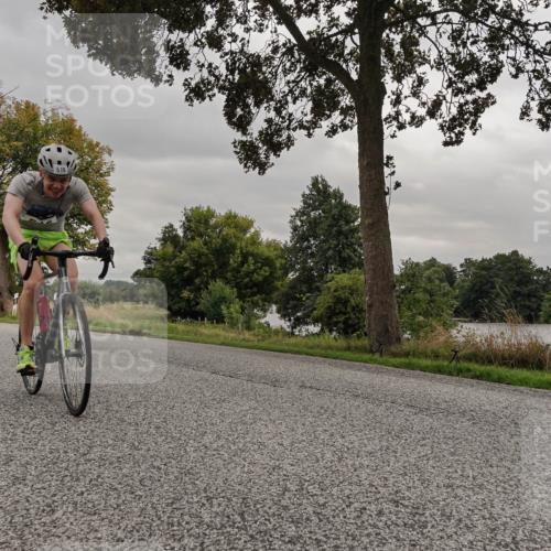30.08.2026 - Elbe Triathlon Hamburg Michael Burmester http://msf.ph/oto/10051038 30.08.2026 10:10:12 Radfahren 516, 642, 840, 855 meine-sportfotos.de