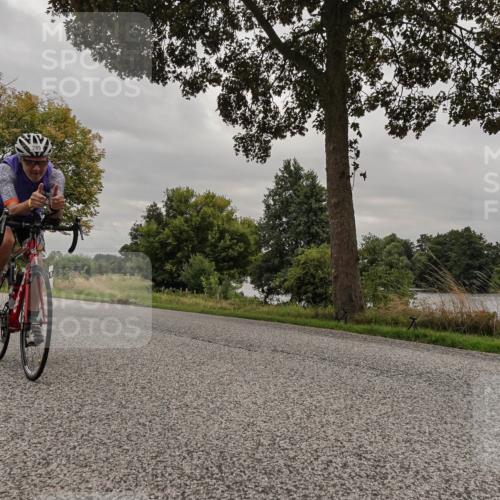 30.08.2026 - Elbe Triathlon Hamburg Michael Burmester http://msf.ph/oto/10051073 30.08.2026 10:10:38 Radfahren 419, 462, 541, 658, 789, 849, 856, 911, 965 meine-sportfotos.de