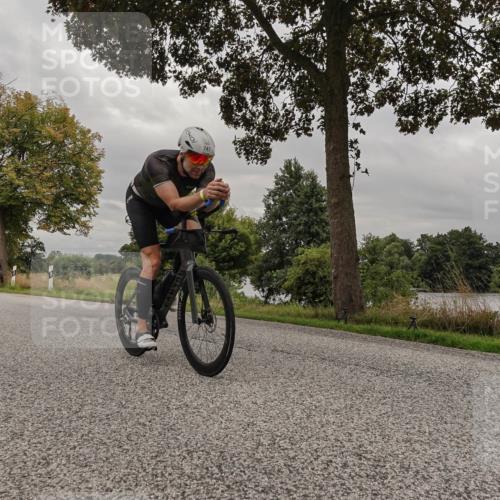 30.08.2026 - Elbe Triathlon Hamburg Michael Burmester http://msf.ph/oto/10051106 30.08.2026 10:11:04 Radfahren 617, 729, 747 meine-sportfotos.de