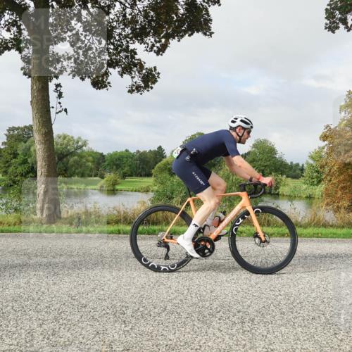 30.08.2026 - Elbe Triathlon Hamburg Michael Burmester http://msf.ph/oto/10051161 30.08.2026 09:52:13 Radfahren 470, 504, 512, 524, 550, 555, 680, 716, 783, 876 meine-sportfotos.de