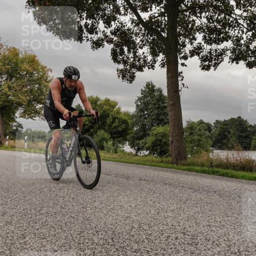 30.08.2026 - Elbe Triathlon Hamburg Michael Burmester http://msf.ph/oto/10051172 30.08.2026 10:12:07 Radfahren 400, 665, 698, 757 meine-sportfotos.de