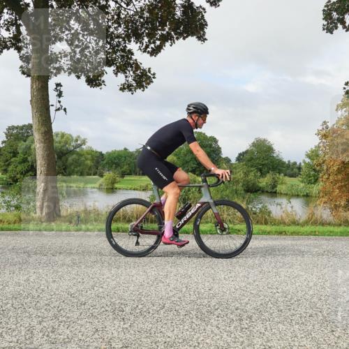30.08.2026 - Elbe Triathlon Hamburg Michael Burmester http://msf.ph/oto/10051177 30.08.2026 09:52:19 Radfahren 512, 524, 550, 555, 716, 783, 828, 867, 871 meine-sportfotos.de