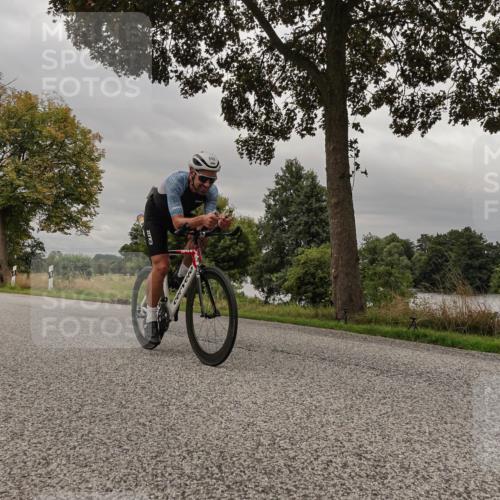 30.08.2026 - Elbe Triathlon Hamburg Michael Burmester http://msf.ph/oto/10051182 30.08.2026 10:12:14 Radfahren 400, 488, 665, 698, 710, 853, 980 meine-sportfotos.de