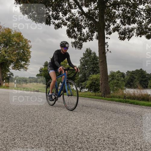 30.08.2026 - Elbe Triathlon Hamburg Michael Burmester http://msf.ph/oto/10051190 30.08.2026 10:12:17 Radfahren 488, 710, 853, 980 meine-sportfotos.de