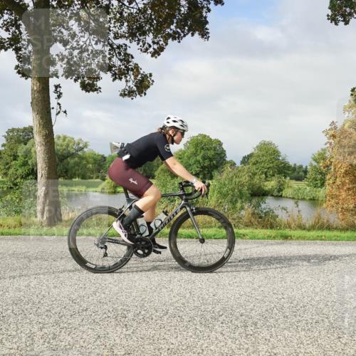 30.08.2026 - Elbe Triathlon Hamburg Michael Burmester http://msf.ph/oto/10051308 30.08.2026 09:54:05 Radfahren 497, 693, 813 meine-sportfotos.de