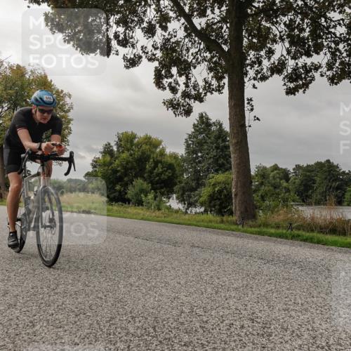 30.08.2026 - Elbe Triathlon Hamburg Michael Burmester http://msf.ph/oto/10051312 30.08.2026 10:14:02 Radfahren 585, 611, 646, 799, 881, 1896 meine-sportfotos.de
