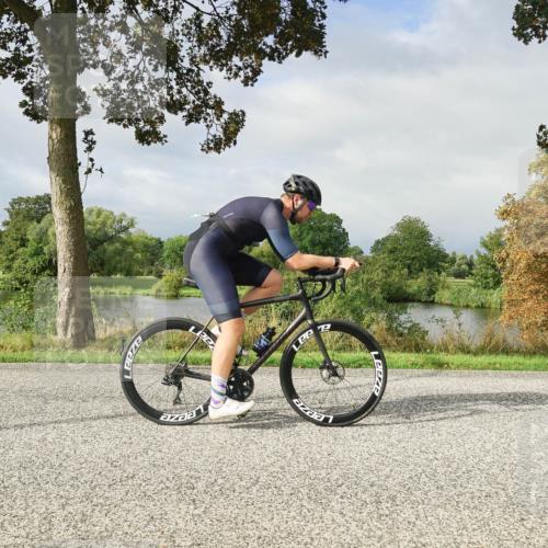 30.08.2026 - Elbe Triathlon Hamburg Michael Burmester http://msf.ph/oto/10051326 30.08.2026 09:54:16 Radfahren 362, 408, 537, 560, 710, 712 meine-sportfotos.de