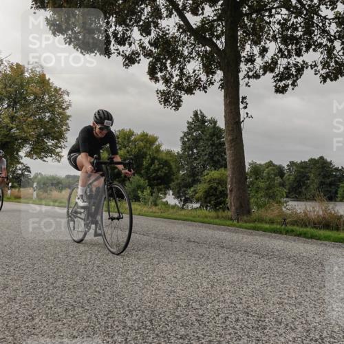 30.08.2026 - Elbe Triathlon Hamburg Michael Burmester http://msf.ph/oto/10051336 30.08.2026 10:14:29 Radfahren 506, 720, 750, 803, 838, 932, 944 meine-sportfotos.de