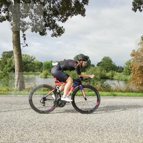 30.08.2026 - Elbe Triathlon Hamburg Michael Burmester http://msf.ph/oto/10051342 30.08.2026 09:54:39 Radfahren 462, 648, 711, 713, 856, 911, 960 meine-sportfotos.de