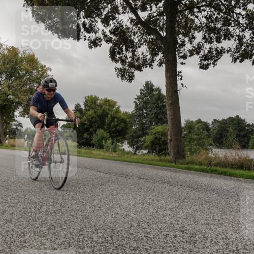 30.08.2026 - Elbe Triathlon Hamburg Michael Burmester http://msf.ph/oto/10051352 30.08.2026 10:14:49 Radfahren 451, 901, 943, 962 meine-sportfotos.de