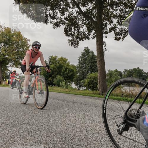 30.08.2026 - Elbe Triathlon Hamburg Michael Burmester http://msf.ph/oto/10051362 30.08.2026 10:14:55 Radfahren 451, 901, 912, 962 meine-sportfotos.de