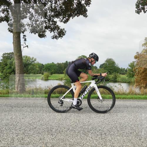 30.08.2026 - Elbe Triathlon Hamburg Michael Burmester http://msf.ph/oto/10051384 30.08.2026 09:55:20 Radfahren 457, 488, 528, 628, 633, 933, 939, 961, 967, 967 meine-sportfotos.de