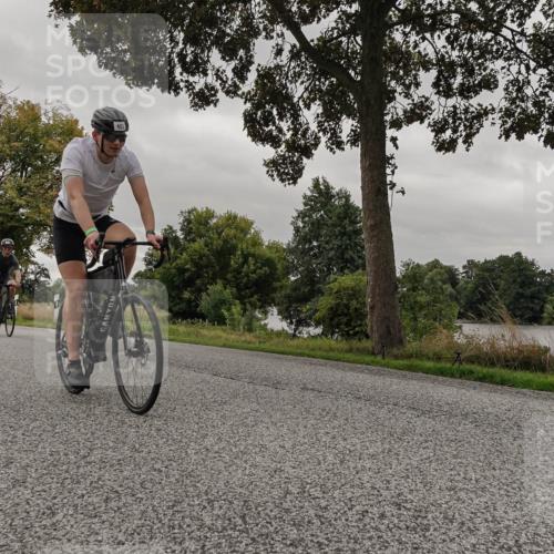 30.08.2026 - Elbe Triathlon Hamburg Michael Burmester http://msf.ph/oto/10051413 30.08.2026 10:15:40 Radfahren 403, 579, 580, 603 meine-sportfotos.de