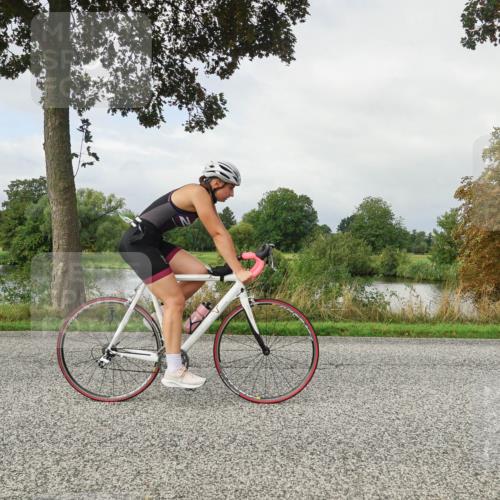 30.08.2026 - Elbe Triathlon Hamburg Michael Burmester http://msf.ph/oto/10051436 30.08.2026 09:55:49 Radfahren 352, 397, 410, 479, 576, 595, 621, 757, 820, 843, 872 meine-sportfotos.de