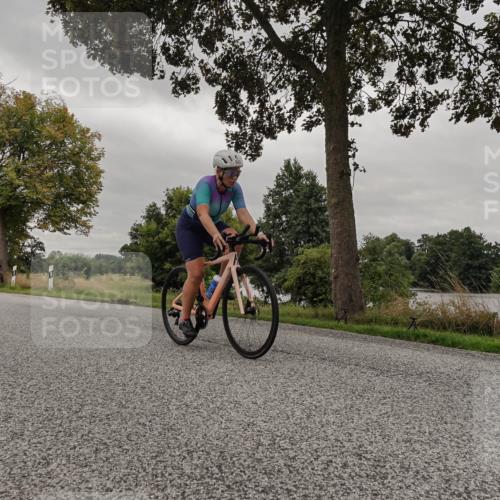 30.08.2026 - Elbe Triathlon Hamburg Michael Burmester http://msf.ph/oto/10051512 30.08.2026 10:17:11 Radfahren 546, 802, 826, 866, 947 meine-sportfotos.de