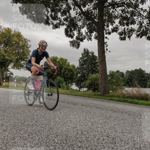 30.08.2026 - Elbe Triathlon Hamburg Michael Burmester http://msf.ph/oto/10051522 30.08.2026 10:17:16 Radfahren 546, 596, 802, 866 meine-sportfotos.de