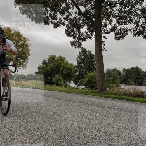 30.08.2026 - Elbe Triathlon Hamburg Michael Burmester http://msf.ph/oto/10051526 30.08.2026 10:17:17 Radfahren 546, 596, 802, 866 meine-sportfotos.de