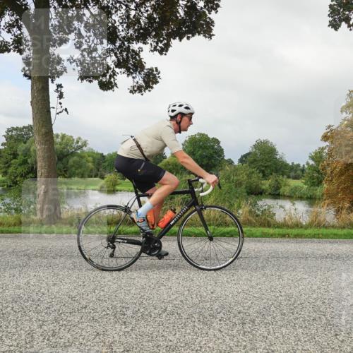 30.08.2026 - Elbe Triathlon Hamburg Michael Burmester http://msf.ph/oto/10051529 30.08.2026 09:57:00 Radfahren 604, 612, 613, 720, 726, 741, 962 meine-sportfotos.de